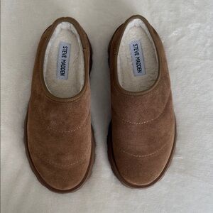 Steve Madden Tan Suede Loafers